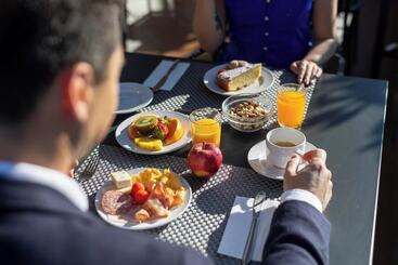 Easy Stay By Hotel La Perla