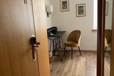 Inn Petit Steffani Bed & Breakfast