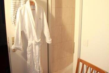 Hostal Petit Steffani Bed & Breakfast
