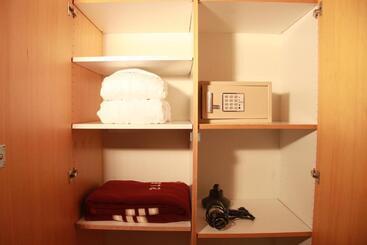 Hostal Petit Steffani Bed & Breakfast