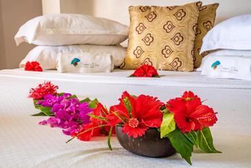 Ahg Dream S Bay Beach Hotel   Adults Only