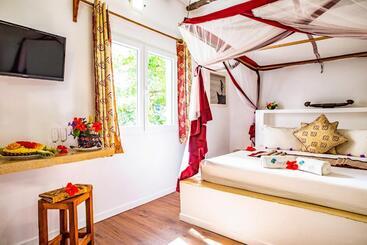 Ahg Dream S Bay Beach Hotel   Adults Only