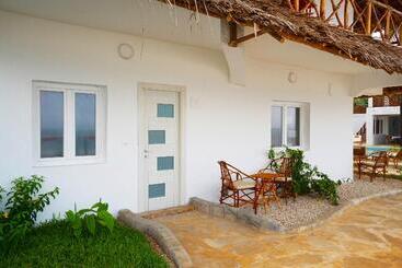 Ahg Dream S Bay Beach Hotel   Adults Only