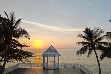 هتل Bhundhari Resort & Villas Samui