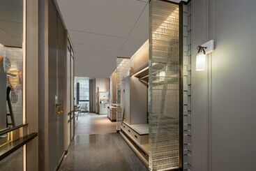 هتل Canopy By Hilton Chengdu City Centre