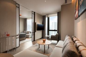 هتل Canopy By Hilton Chengdu City Centre