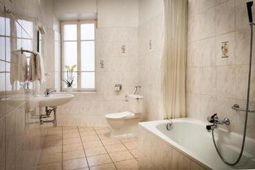 هتل Easyrooms Dell'angelo