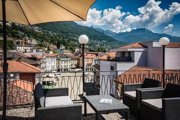 هتل Easyrooms Dell'angelo
