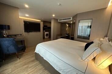 هتل Glow Sukhumvit 5