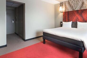 هتل Ibis Poznan Centrum