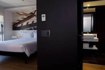 هتل Ibis Styles Montevideo Biarritz