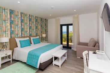 هتل Mareta Beach House   Boutique Residence