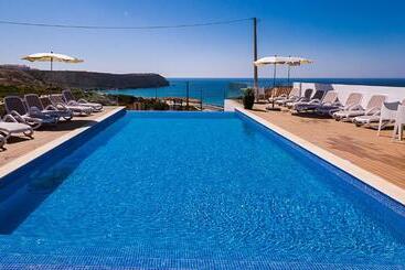 هتل Mareta Beach House   Boutique Residence