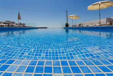 هتل Mareta Beach House   Boutique Residence