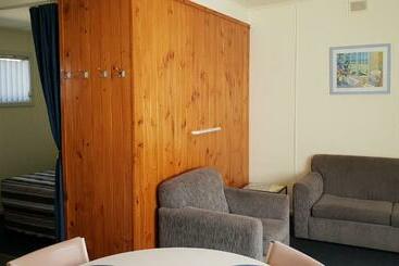 هتل Modra's Apartments