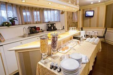 هتل Monte Carlo Palace Suites