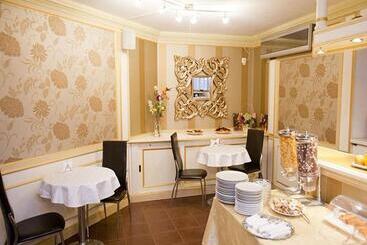 هتل Monte Carlo Palace Suites