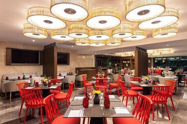 هتل NH Collection Merida Paseo Montejo