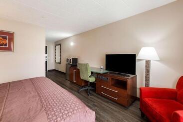 ホテル Fairmount Inn & Suites   Stroudsburg, Poconos