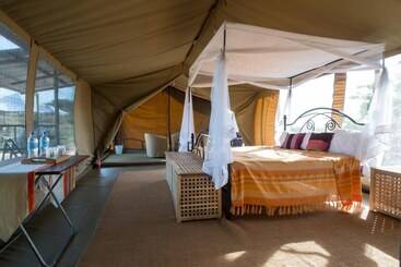 هتل Serengeti Wildebeest Camp