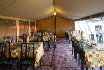 هتل Serengeti Wildebeest Camp