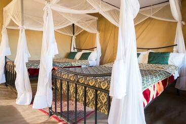 هتل Serengeti Wildebeest Camp