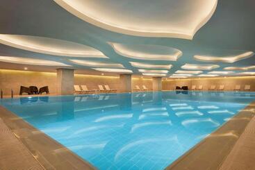 Отель Tryp By Wyndham Izmit