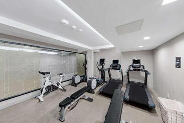 Tulsa Club Hotel, Curio Collection By Hilton