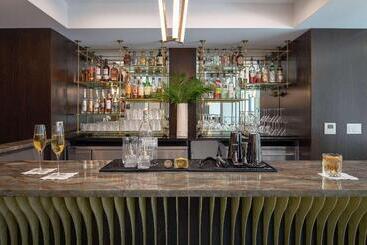 Tulsa Club Hotel, Curio Collection By Hilton