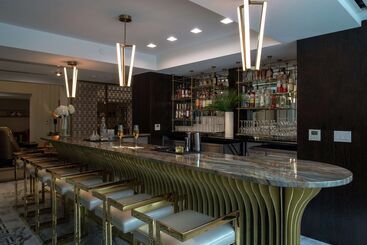 Tulsa Club Hotel, Curio Collection By Hilton