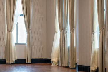 Tulsa Club Hotel, Curio Collection By Hilton
