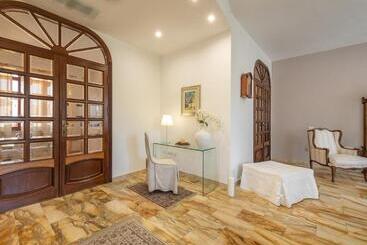 هتل Villa Iole