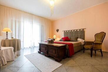 هتل Villa Iole