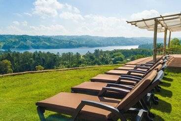 هتل Villas Del Lago Lake Resort & Campground