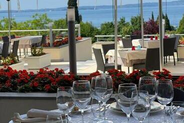 استراحتگاه Parc  Germano Suites & Apartments