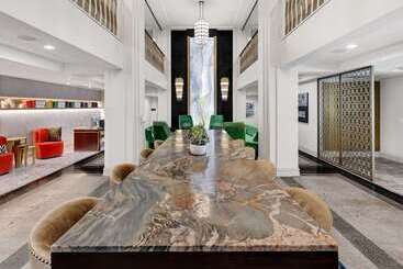 Tulsa Club Hotel, Curio Collection By Hilton