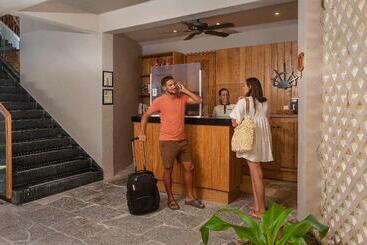 هتل Alea Tulum