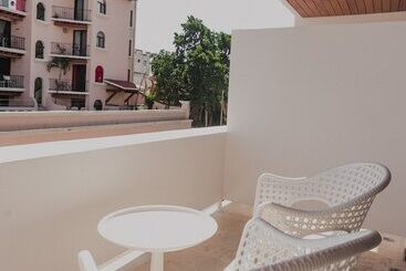 Antera Hotel & Residences