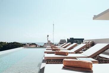 Antera Hotel & Residences