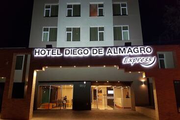 هتل Diego De Almagro Calama Express