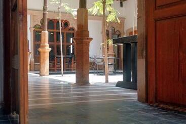 Elena De Cobre, Leon, A Member Of Design Hotels