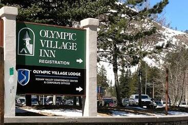 هتل Getaways At Olympic Village Inn
