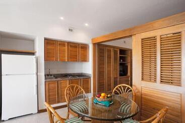 Irotama Apartasuites