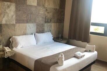 هتل Jard Inn Adult Only