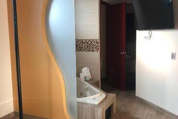 هتل Jard Inn Adult Only