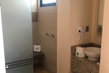 هتل Jard Inn Adult Only