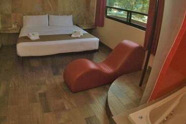 هتل Jard Inn Adult Only