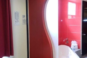هتل Jard Inn Adult Only