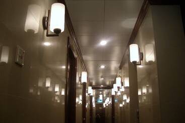 هتل Oriental Pearl Budget