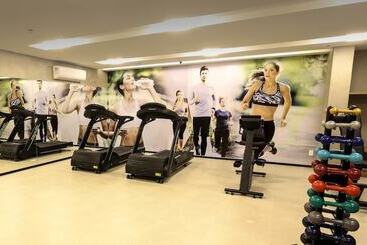 هتل Promenade Soho Campos Dos Goytacazes